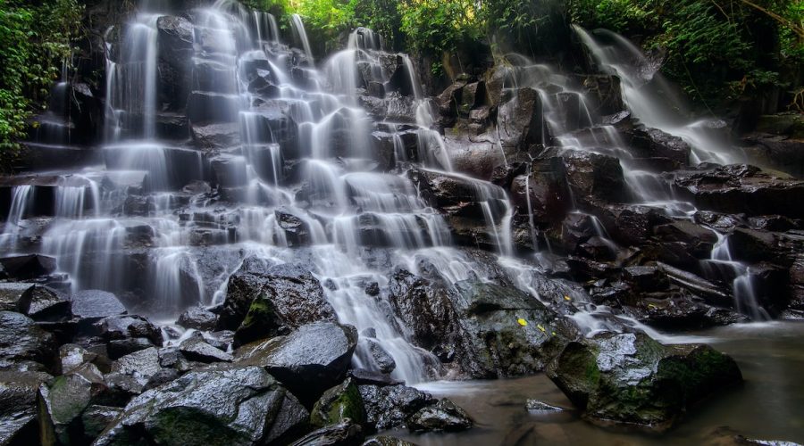 nikmati-pesona-kanto-lampo-air-terjun-berundak-instagramable-di-bali-aNcNhEn6O7